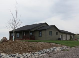 6101 Red Hills Rd, Gillette, WY 82718