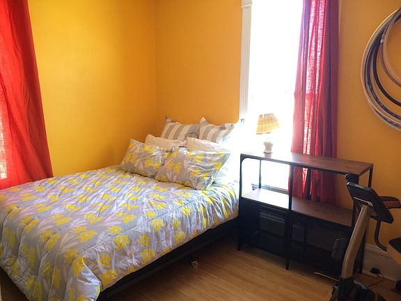 3rd image of 4251 Emerson Ave N #2