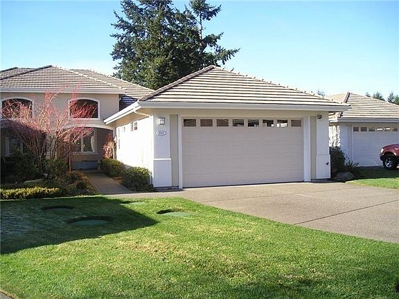 3rd image of 7003 Fairway Ln SE