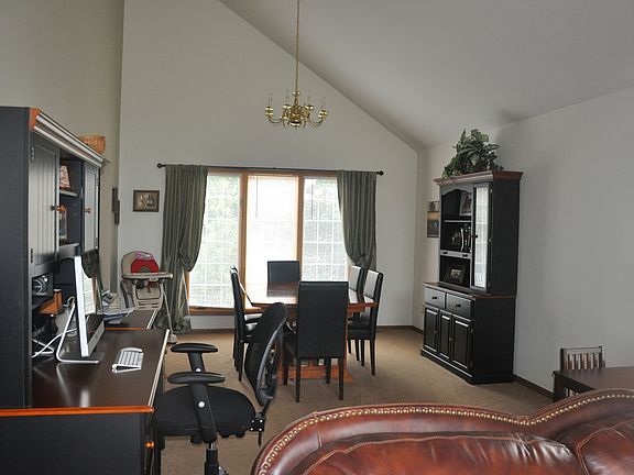 Living Room/Dining Room