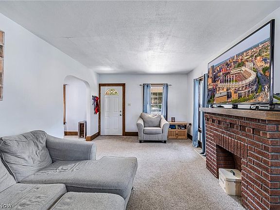 4th image of 1738 9th St