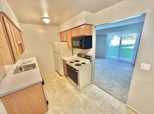36050 Harper Ave APT 104, Clinton Township, MI 48035