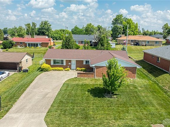 4th image of 5331 Bromwick Dr