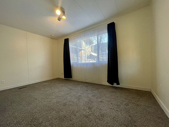 Southeast Bedroom