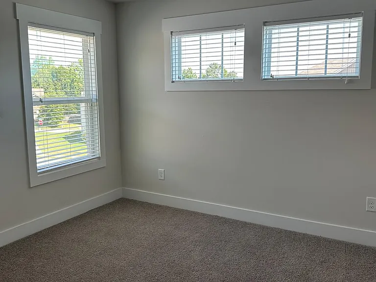 14 Larson Dr — Photo 9