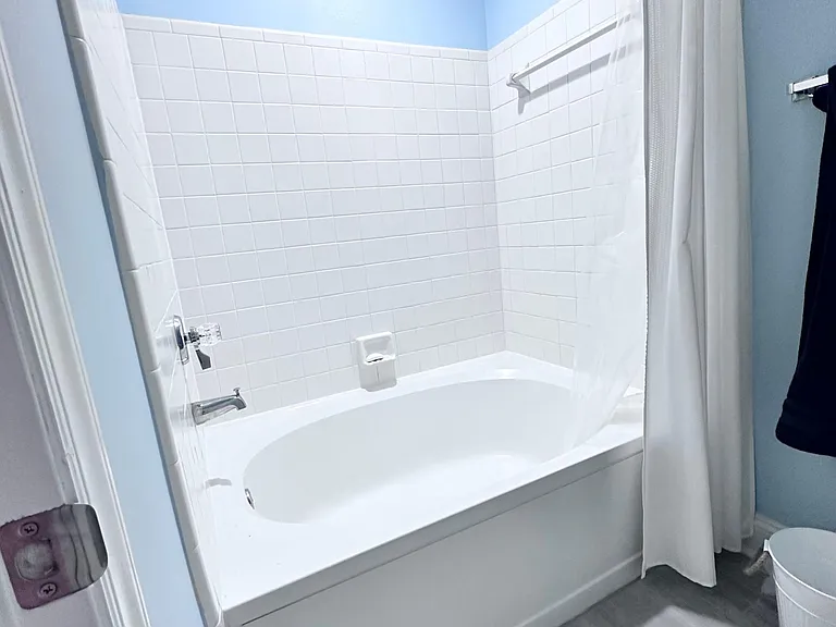 over sized bath tub