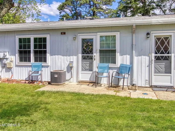 11C Cambridge Circle, Manchester, NJ 08759