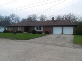 1209 E Mitchell St, Marshall, MO 65340