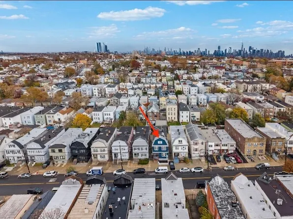 336a Danforth Avenue image 25 of 27