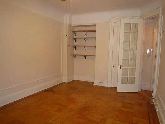 Rented by Raz Realty | media 24