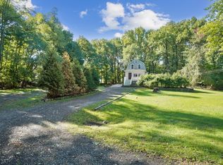 906 Center St, Scotch Plains, NJ 07076