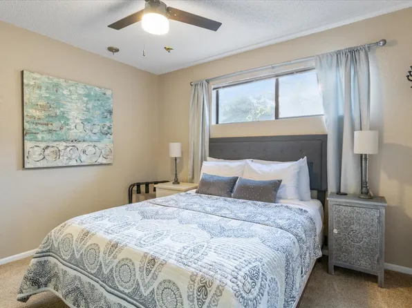 6620 Weston Point Dr APT F6, Osage Beach, MO 65065