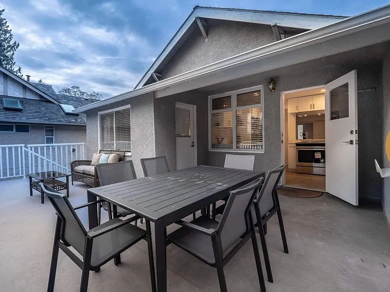 1472 Fulton Ave — Photo 14