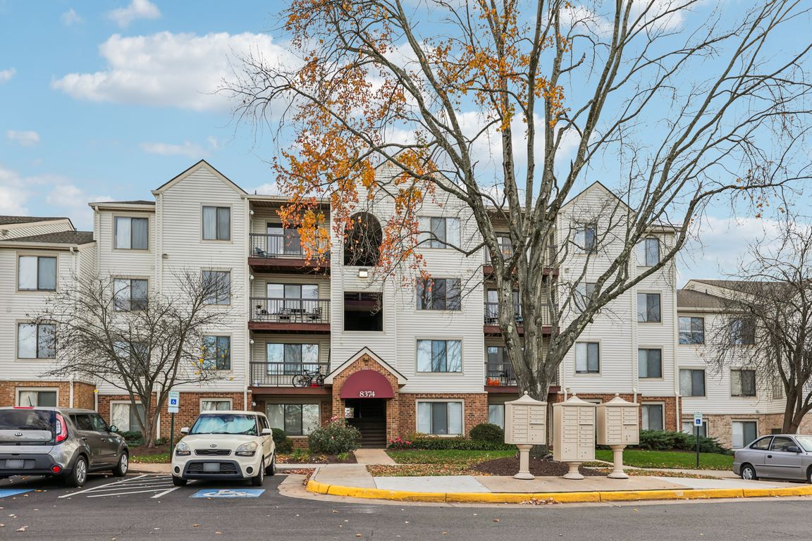 Buttress Ln-S1111-001.jpg