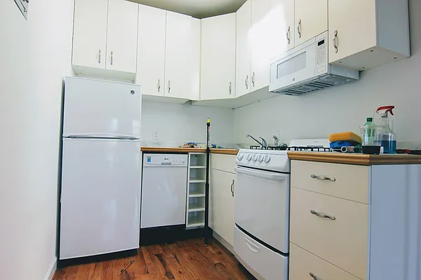 Rented by GPA Realty | media 30