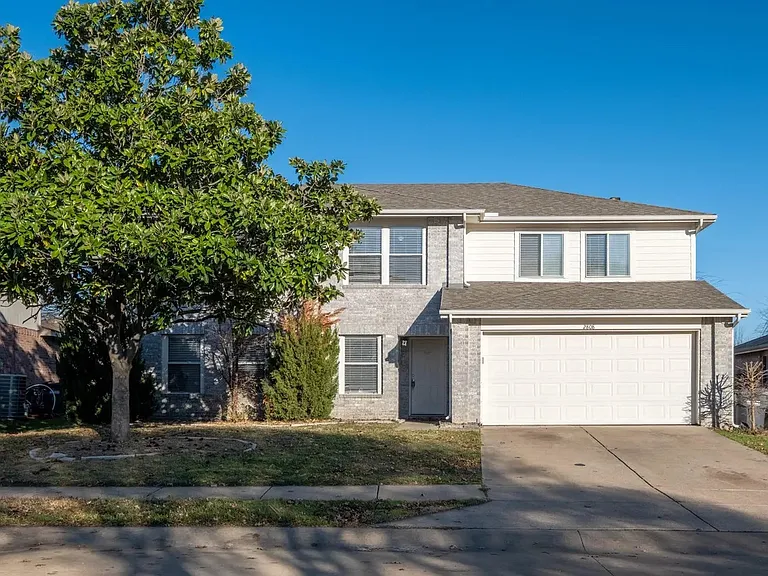 2808 High Pointe Blvd — Photo 1