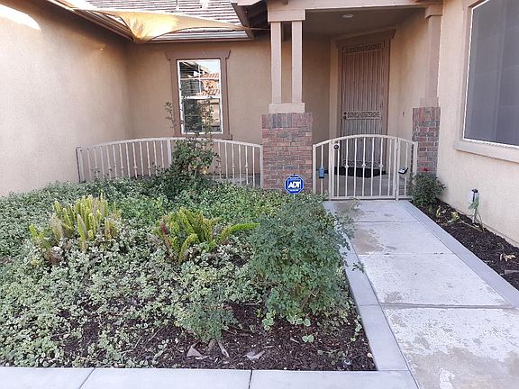 2nd image of 29425 Garnet St