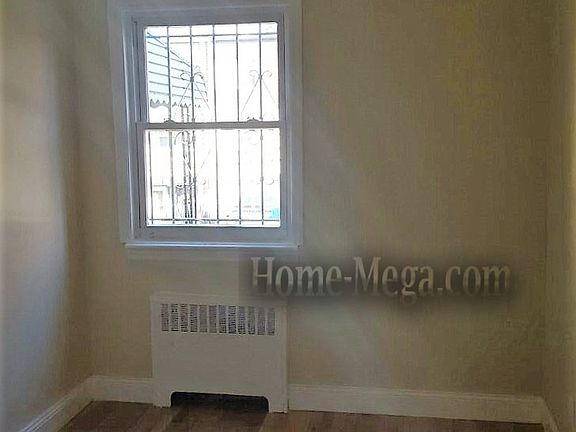 4th image of 2963 Bouck Ave