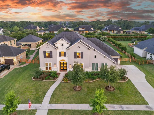 29711 Hay Field Ln, Richmond, TX 77406