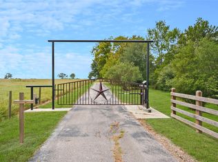 27279 Robinson Rd, Hempstead, TX 77445