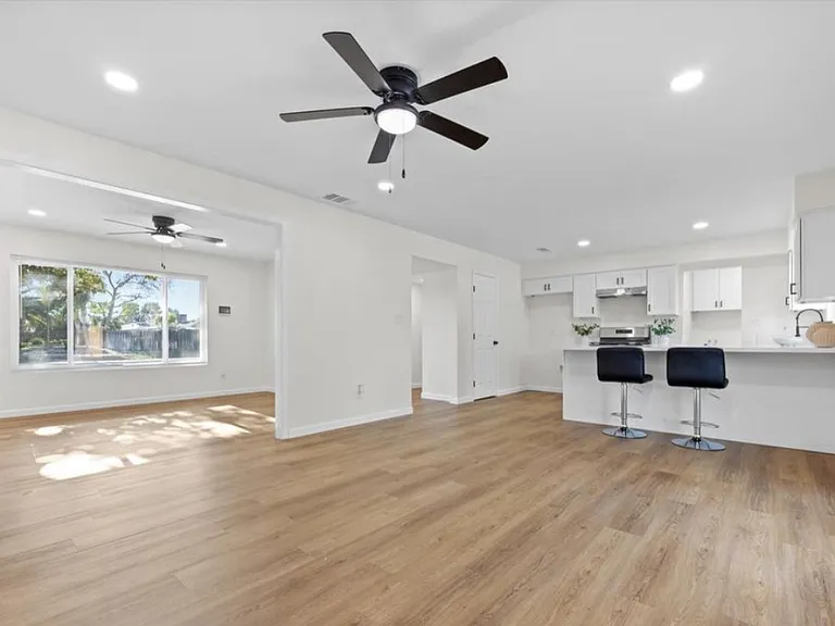 3008 Whitley Dr — Photo 5