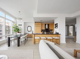70 Little West St