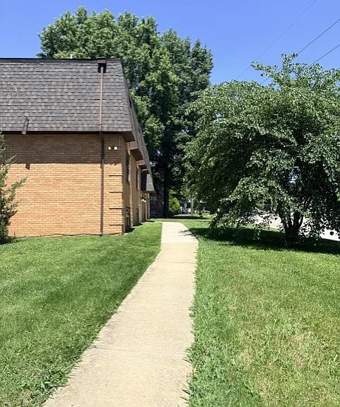 1450 Morgan St #6 — Photo 2