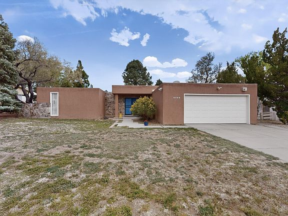 4th image of 7012 Arroyo Del Oso Ave NE