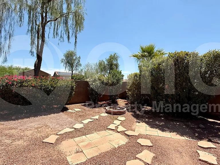 42259 W Chisholm Dr — Photo 26