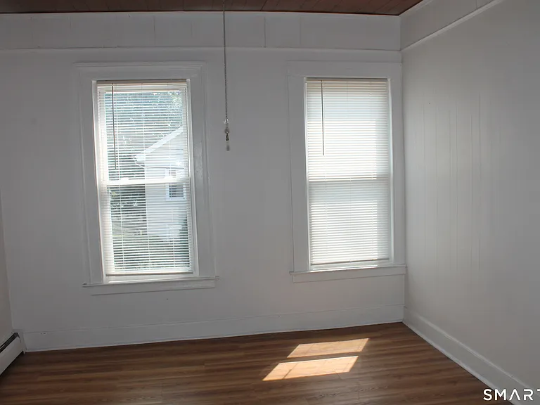 115 S Colony St — Photo 3