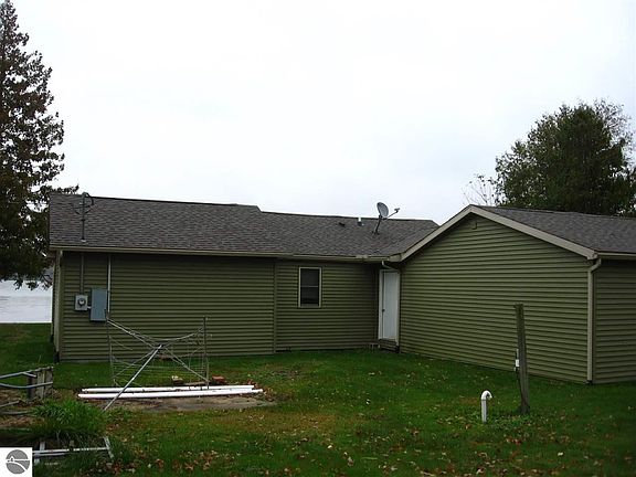 5th image of 5750 Lake Shore Dr
