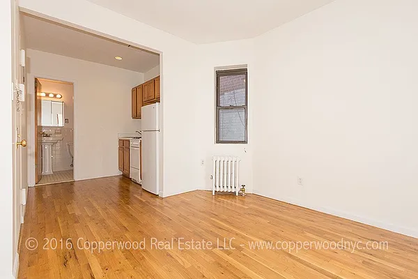 Rented by Copperwood Real Estate | media 14