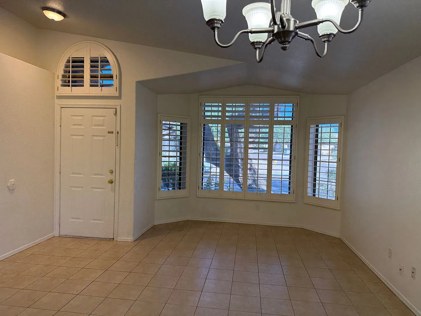 North Phoenix Rental — Photo 2