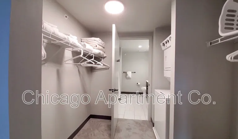 177 N Ada St #420 — Photo 7