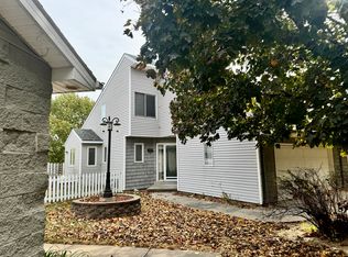 16508 Dorcas St, Omaha, NE 68130