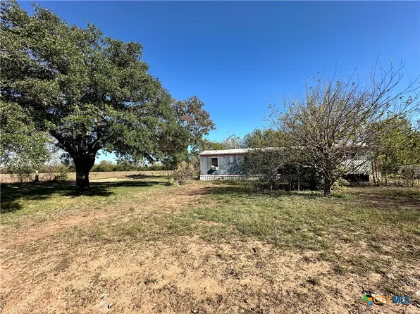 2577 Villa Vis #24, Seguin, TX 78155