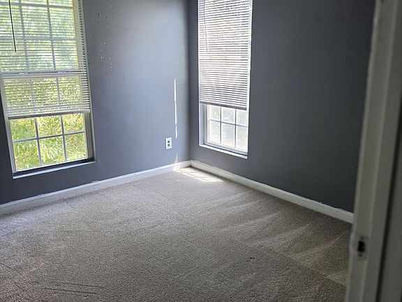 5th image of 11446 Ashefield Ln