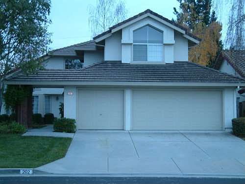 1st image of 202 Bordeaux Ln