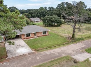 205 Mark Ln, Lafayette, LA 70507