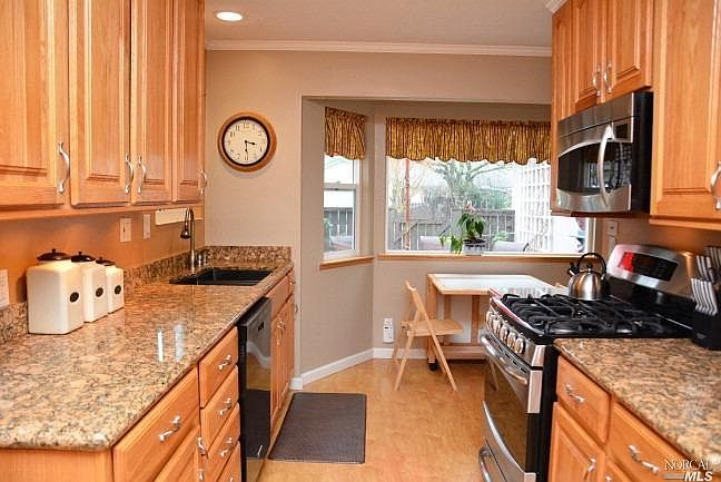 1st image of 31 Temelec Cir