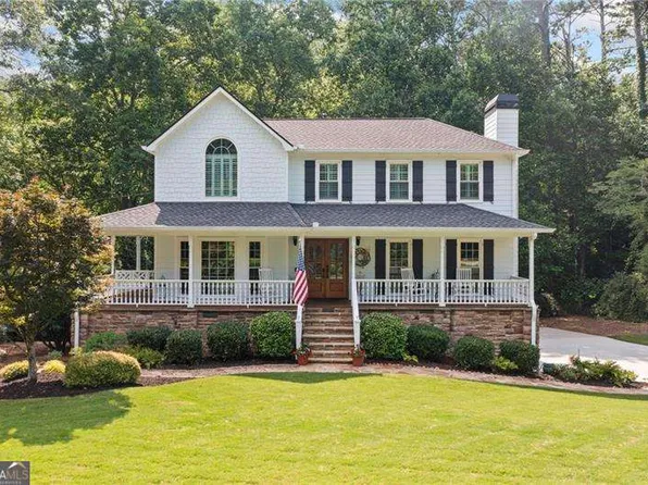 226 Nacoochee Dr, Woodstock, GA 30188