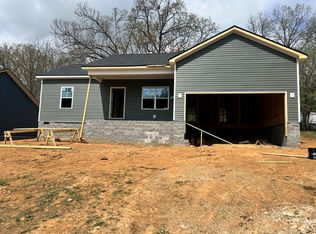 320 Pine Hill Dr, Hopkinsville, KY