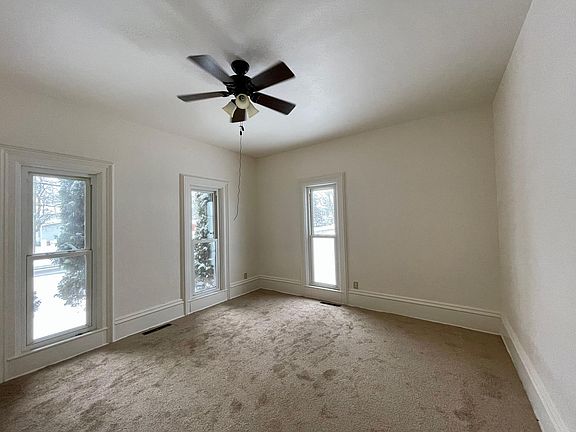 3rd image of 210 W Van Buren St #4