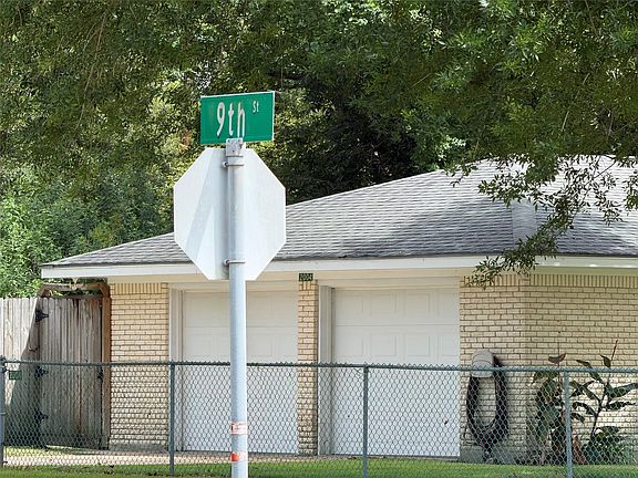 3rd image of 2004 9th St