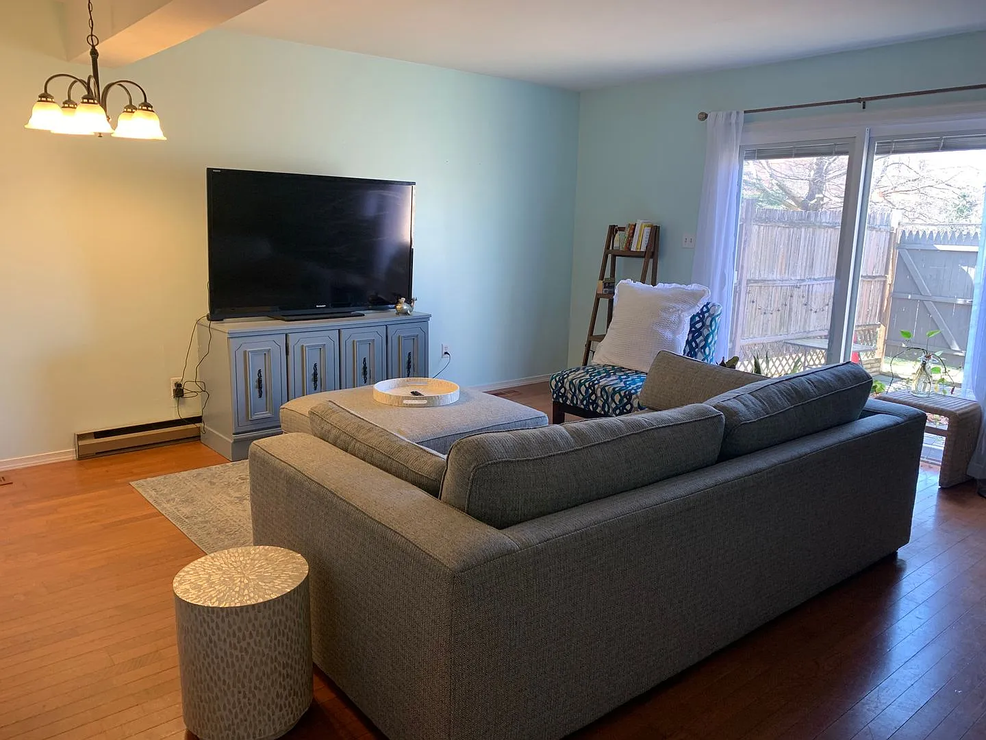 Haverford Circle renovated 3 Bedroom Townhome — Photo 3