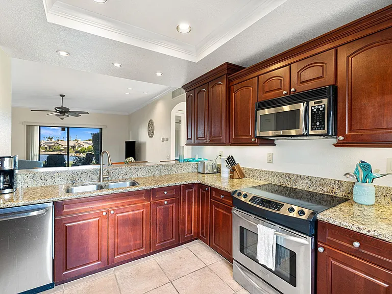 67595 Lagos Way — Photo 9