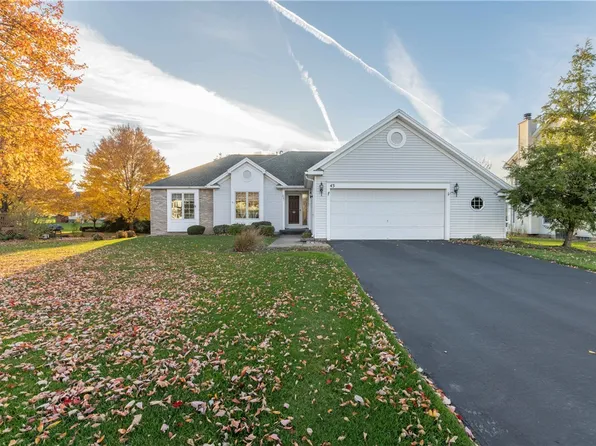 43 Wainswright Cir, Rochester, NY 14626