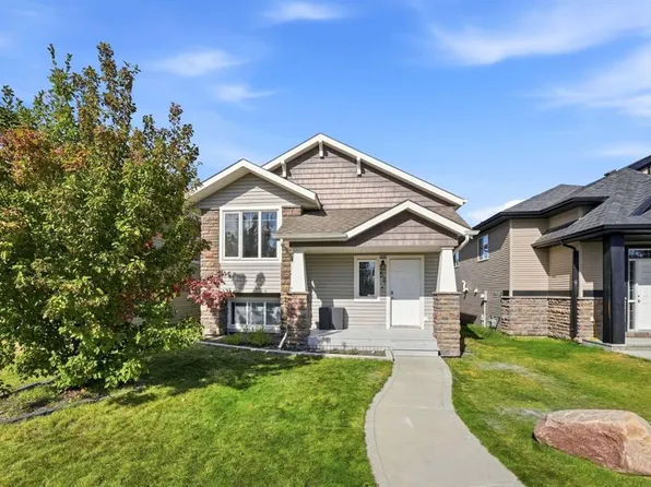 52 S Castella Cres, Red Deer, AB T4P 0L8