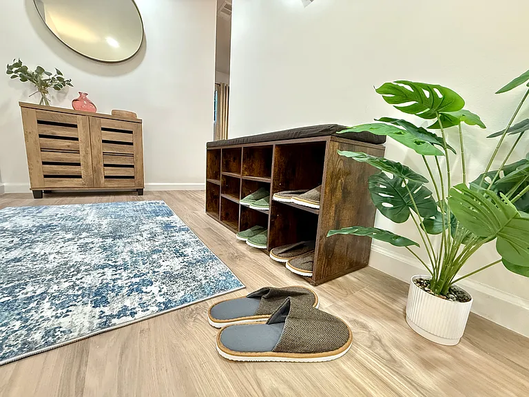 3229 S Sherbourne Dr — Photo 82