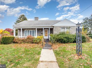 1555 Locust St, New Cumberland, PA 17070
